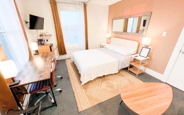 Comfort room