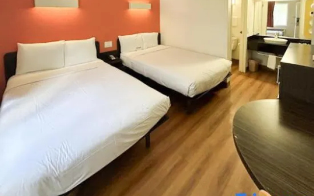 Quadruple Suite