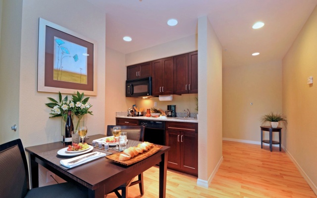 1 Bedroom Quadruple Suite