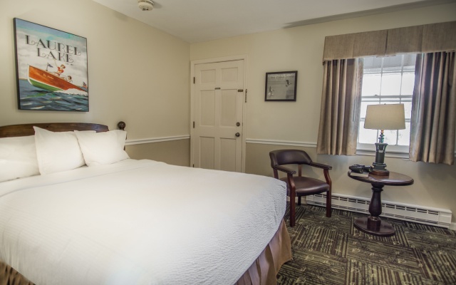 Economy room