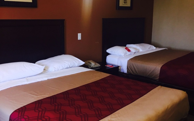 Deluxe Quadruple room with pool view