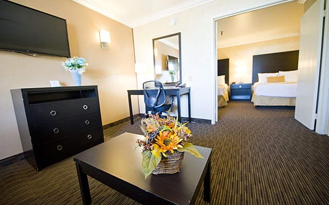 Quadruple Family Suite with courtyard view