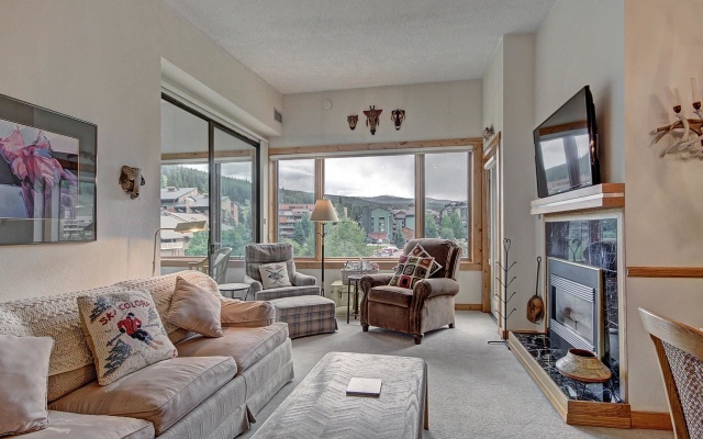 3 Bedrooms Cottage with balcony