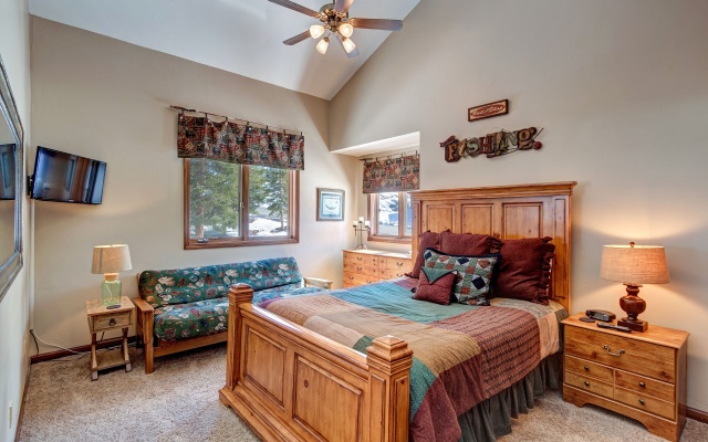 Grand Cottage