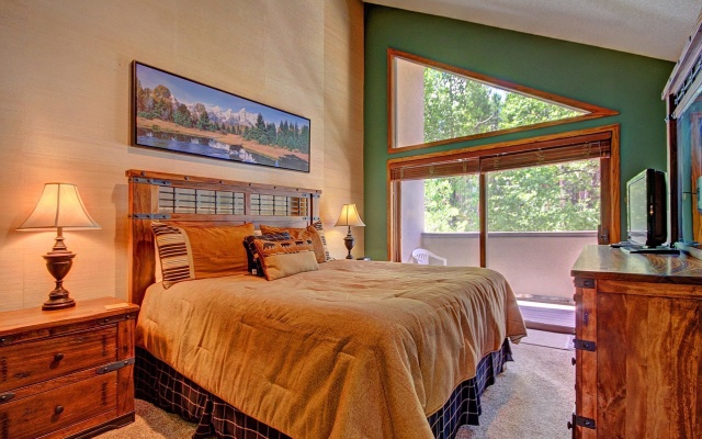 3 Bedrooms Cottage with balcony