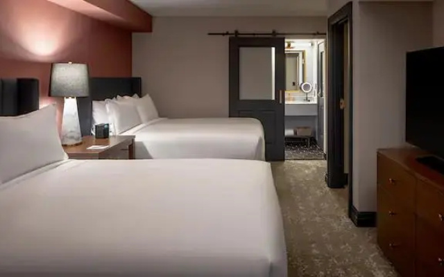 Interior Twin Suite