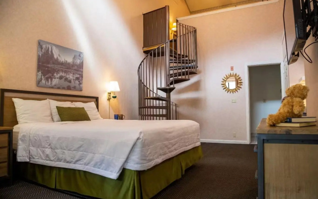 Quadruple King & Queen Loft