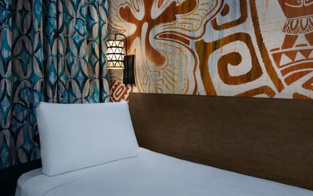 Room with resort view