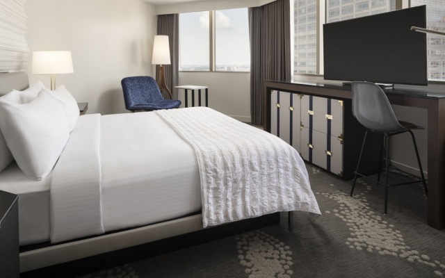 Larger Double room with city view