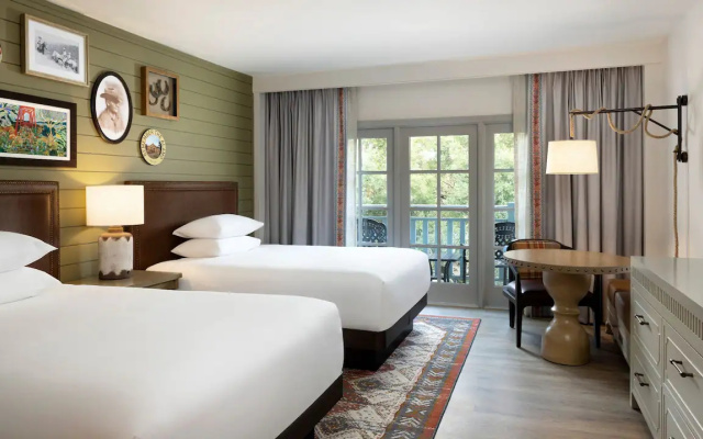 Twin room with balcony