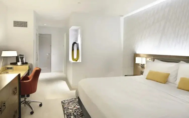 Accessible Double Suite