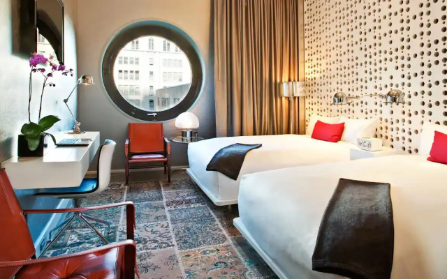 Gold Twin room