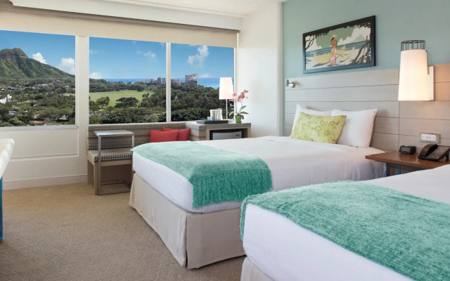 Diamond Head View Twin room with balcony
