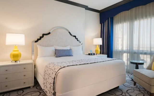 Nice Bordeaux Double Suite