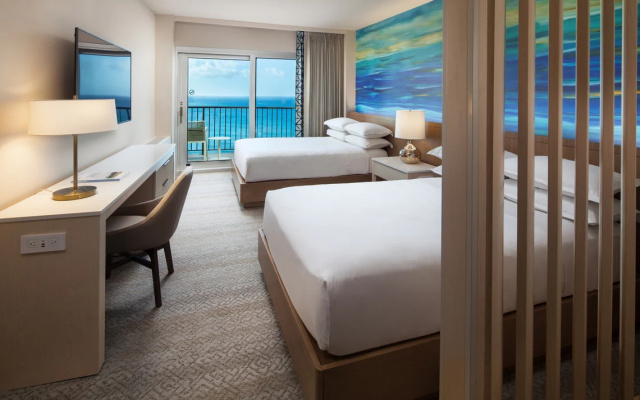 Penthouse Floors 28-31 room oceanfront