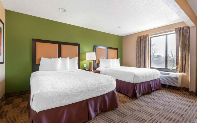 Deluxe Twin Suite