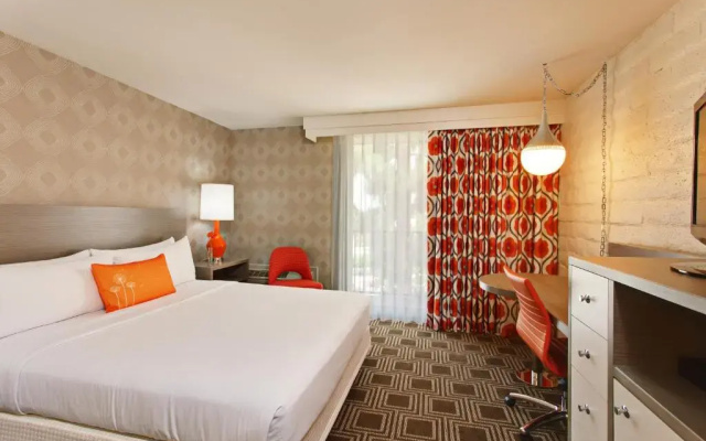 Deluxe Double room with balcony and with pool view