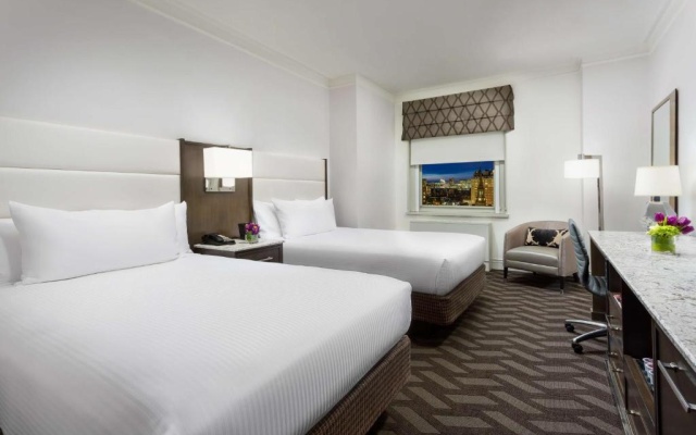 Mobility/Hearing Accessible with Tub Quadruple room