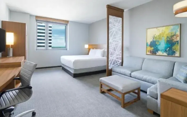 Corner Double room with partial water view
