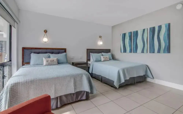 Deluxe with Kitchen Quadruple Studio Suite