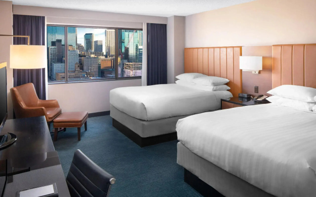 Standard Twin room with city view