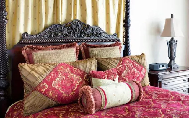 2 Bedrooms Pirate Suite