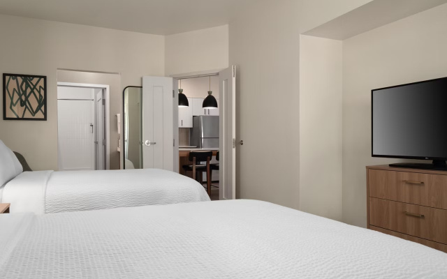 2 Bedrooms Suite
