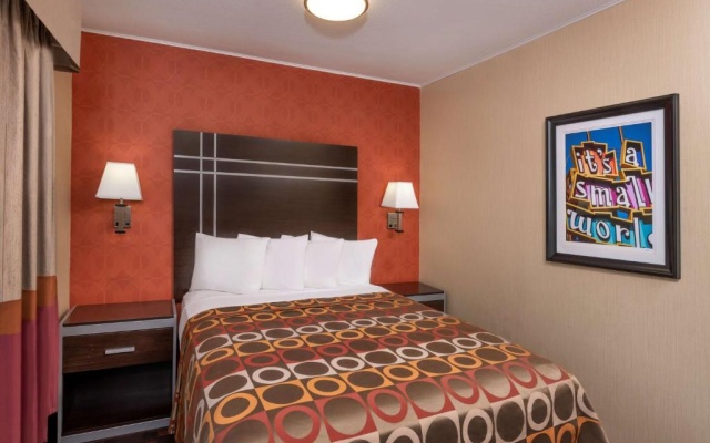2 Rooms Quadruple Suite
