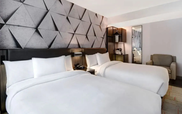 High Floor Twin Studio