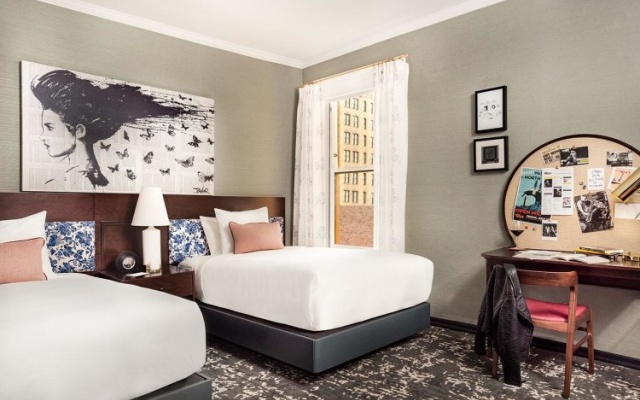 Twin Emblem room