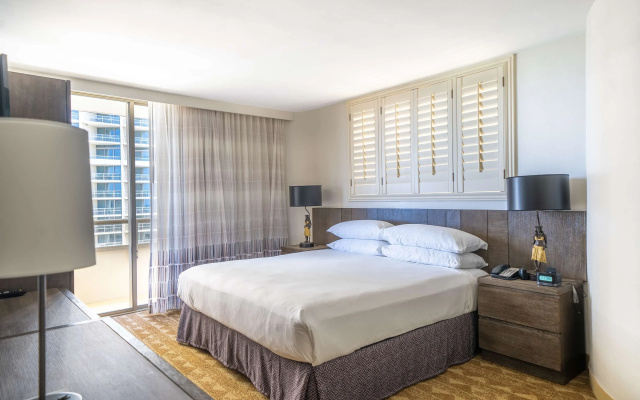 1 Bedroom Suite with pool view