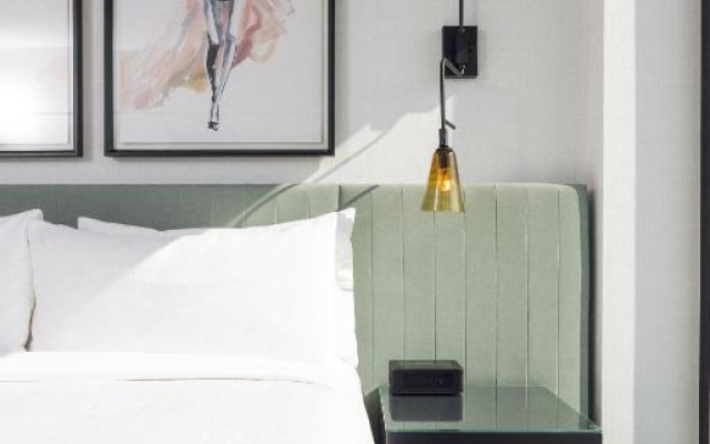 Hollywood Double room