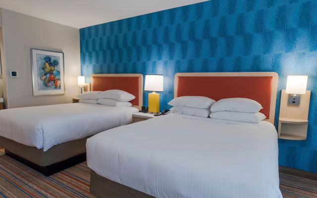 Deluxe Building 2 Twin room with pool view