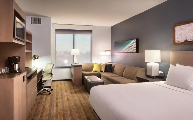 Den Double room