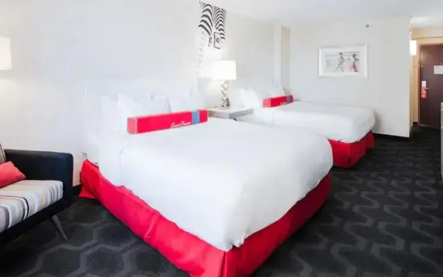 High Floor Twin room with mountain view
