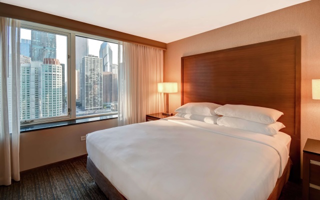 2-room Premium Suite with city view
