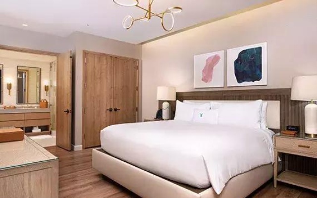 Pool Double Suite