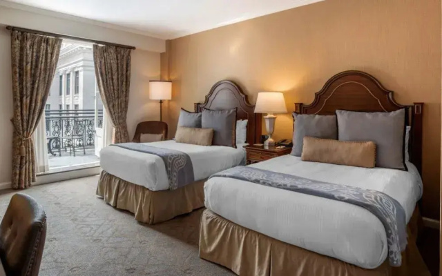 Premier Twin room with balcony