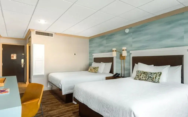Twin room with city view