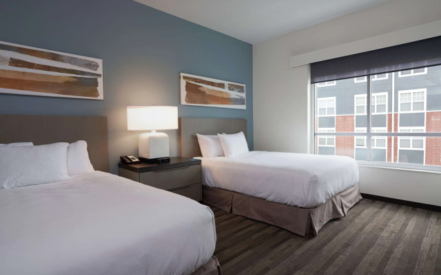 1 Bedroom Corner Twin Suite