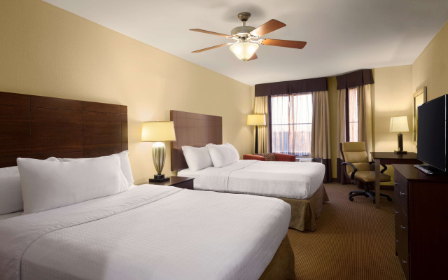 NONSMOKING Twin Accessible Suite