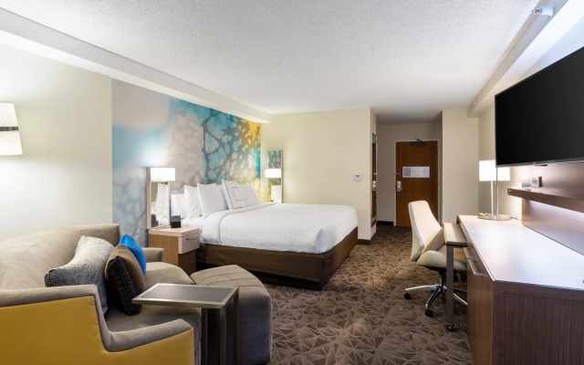 Standard Double room with city view
