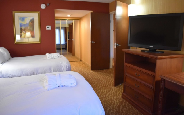 Twin Suite with balcony and with garden view