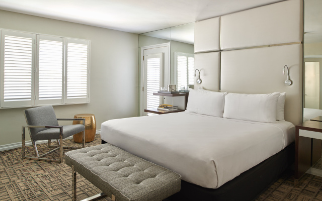 Corner Double room