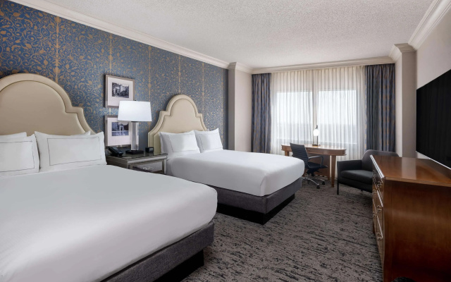 High floor Twin room with city view