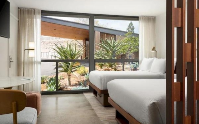 Deluxe Quadruple room