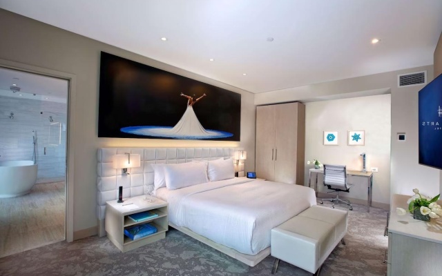 Masterpiece Accessible Double Suite