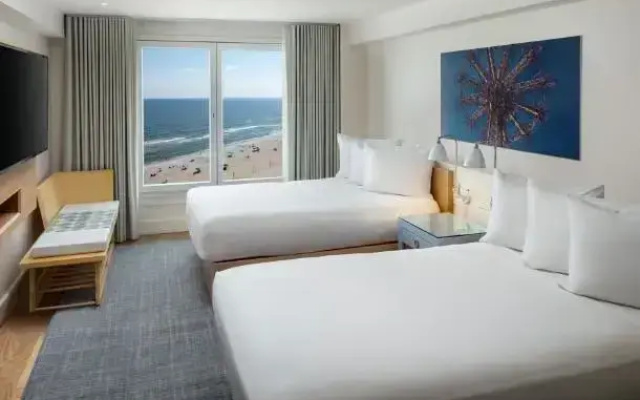 Twin room oceanfront