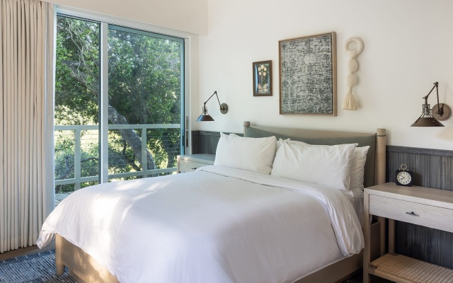 2 Bedrooms Live Oak Suite