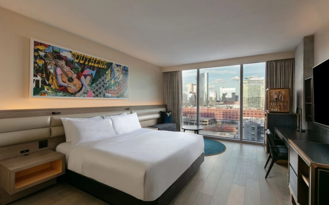 Deluxe room City View